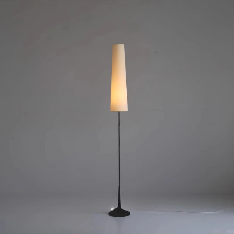 

Creative retro Japanese floor lamp medieval living room sofa bedroom bedside bed and breakfast designer high-end atmosphere floo