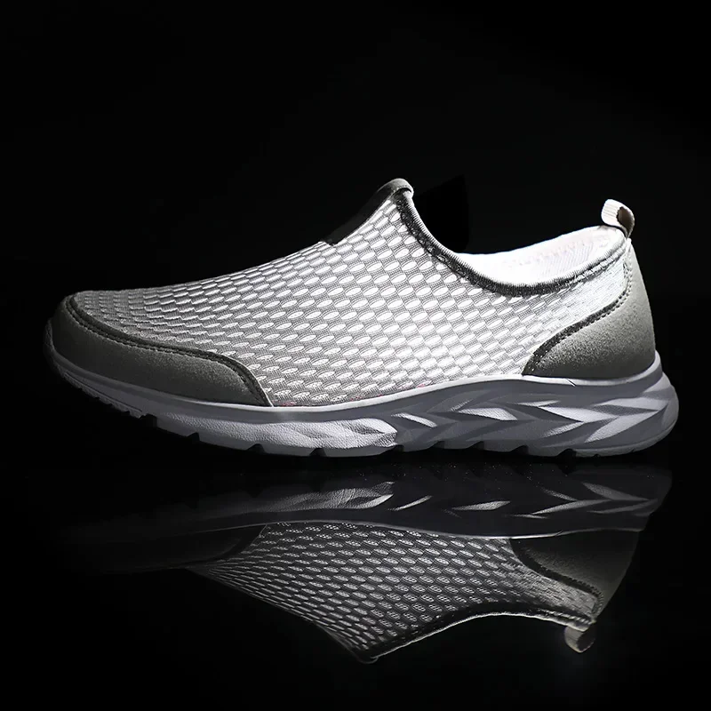 Male and Female Couples, Casual, Breathable, Walking, Outdoor Leisure, Mesh Soft, Lightweight, Fashionable Sports Shoes