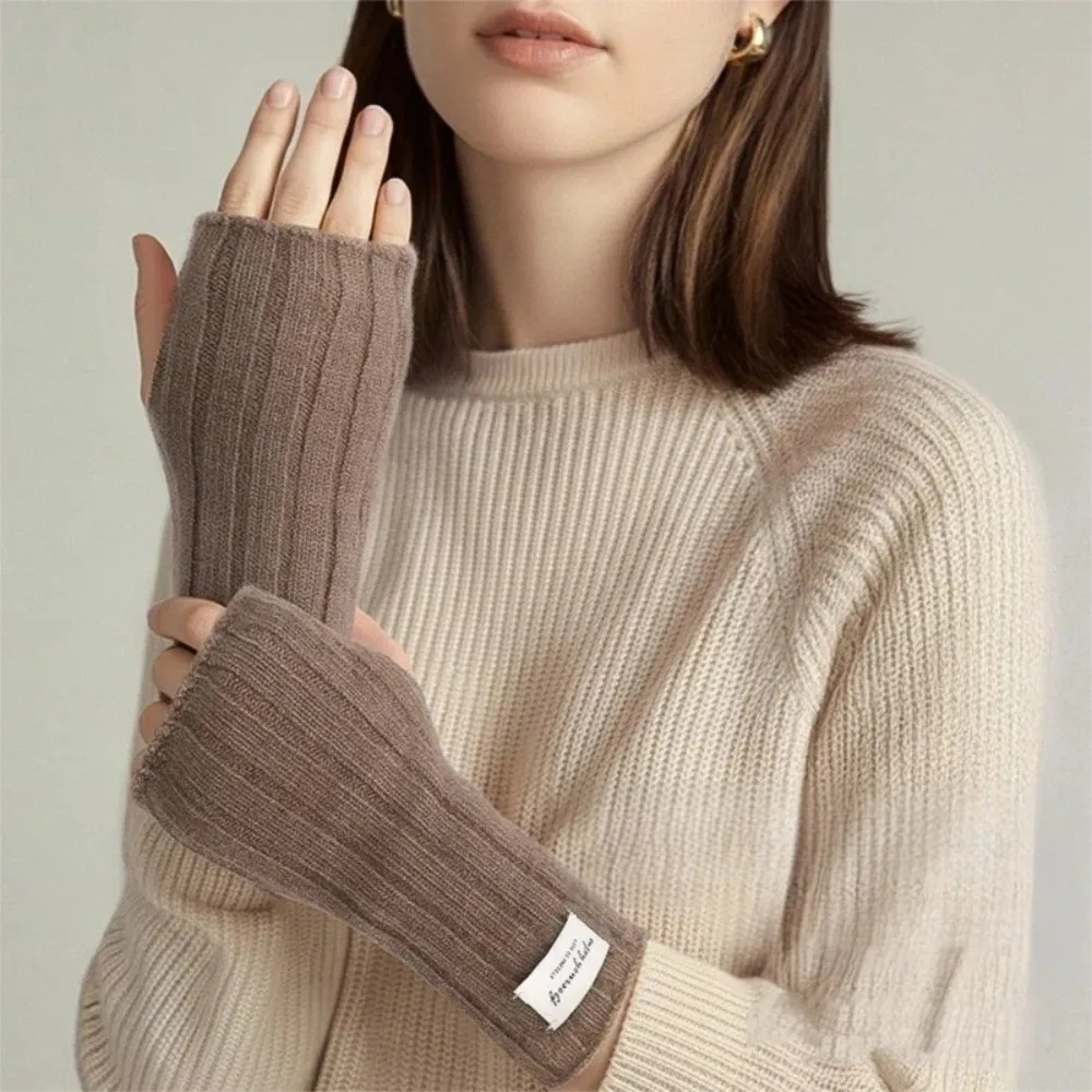 أزياء اللمس قفازات الشتاء طول المعصم الدفء قفازات محبوكة بلون أصابع قفازات الخريف