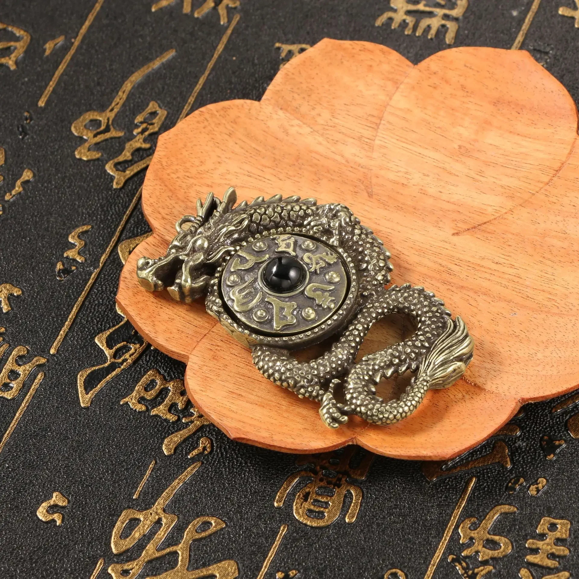 Vintage Brass Rotating Dragon Compass Figurines Ancient Chinese Bring Luck Ornaments Fenghshui Desk Decoration