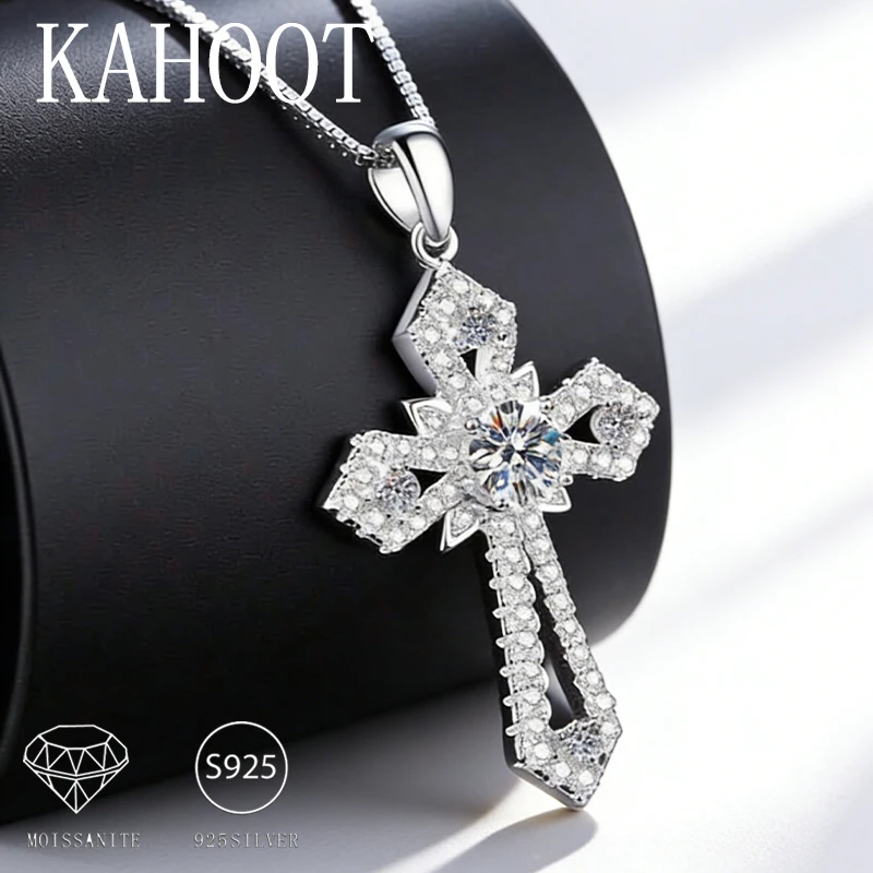 

A stylish and elegant cross necklace with a 0.5-carat moissanite design in 925 sterling silver.