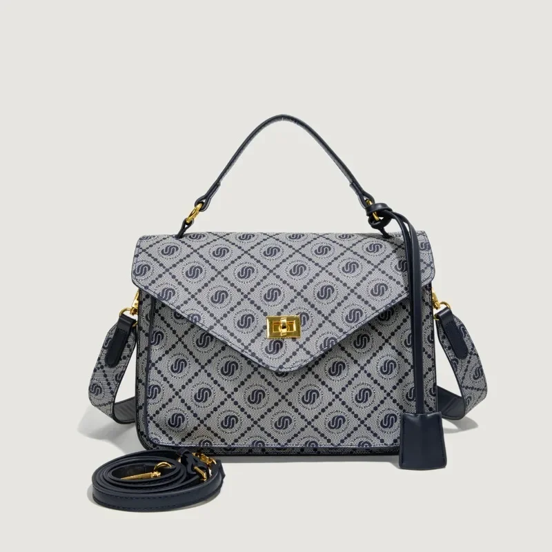 

Роскошная и удобная сумка для подгузников, специально разработанная для упрощения процесса выхода на улицу и ухода за малышами.