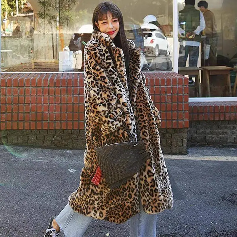 

Winter Thiened Mid-Length Women's Faion Coat Leopard Print Fake Fur Coat Warm Padded Outerwear for Ladies in 2024