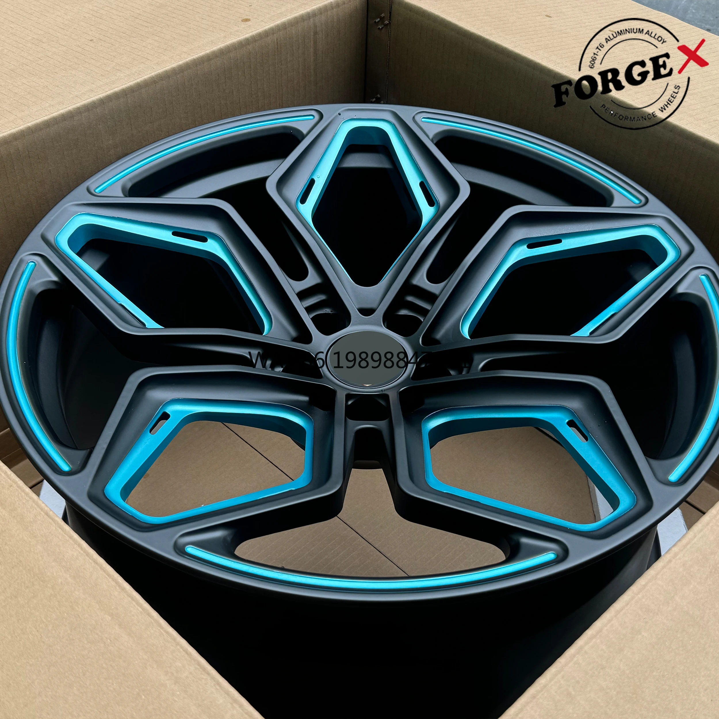 

Tailored Heavy Duty 18-23 Inch Double Color Monoblock Aluminum Alloy Forged Wheels Rims 40mm ET 35mm ET 98mm PCD for