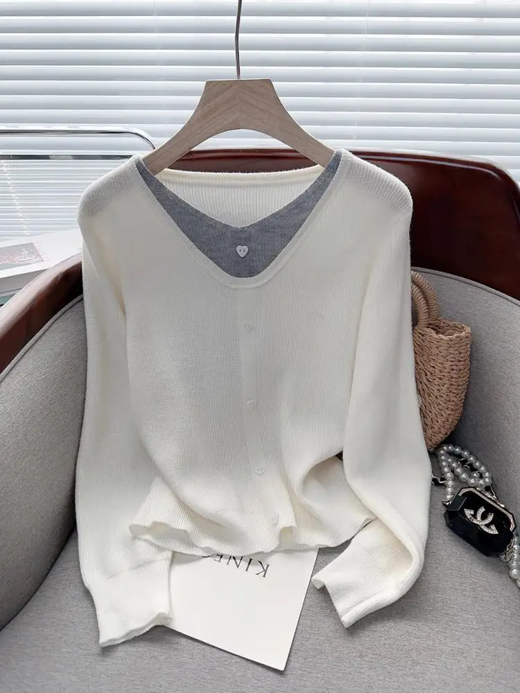 

Korean Fashion Women V Neck Patchwork Short Pullover Sweaters 2025 Autumn Winter Long Sleeve Single Breasted Knitwear Tops Trend