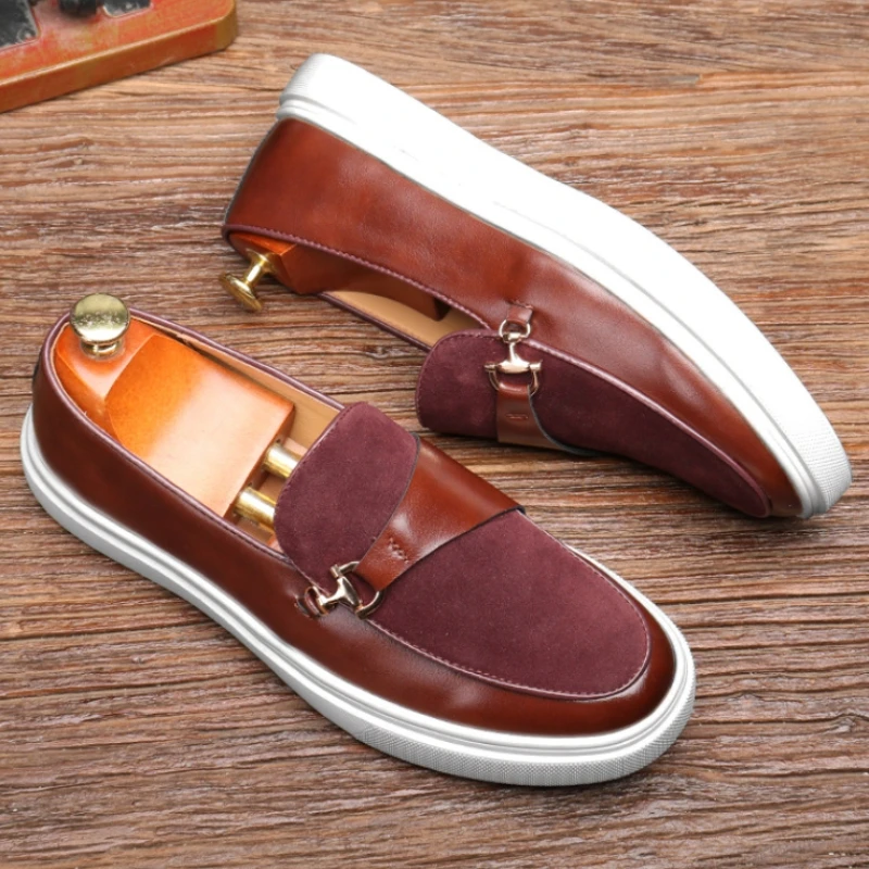 Retro Men Loafers PU Splicing Metal Buckle Decoration Flat Bottomed Casual Comfortable Breathable Men Shoes