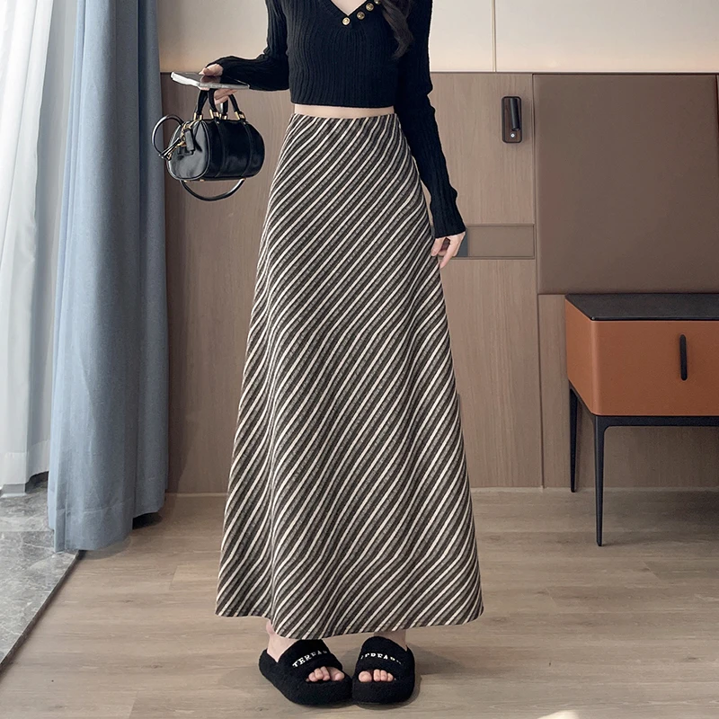 

Retro Temperament High Waist Slim Skirt For Women Autumn Winter New Diagonal Striped A-Line Skirt Woolen Casual Long Skirt