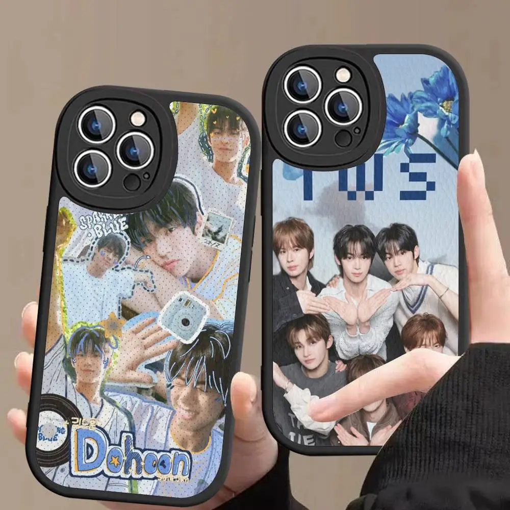 

Popular T-TWS Korean Pop Phone Case For IPhone 15 14 13 12 11 16 Pro Max Plus Leather Soft Cover