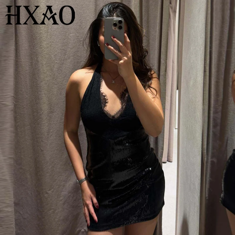 HXAO Pailletten Halter Schwarz Kleid Damen Kleider Sexy Spitze Rückenfreies Kleid Mode Mini Shiny Bodycon Vestidos Elegante Party Kleider