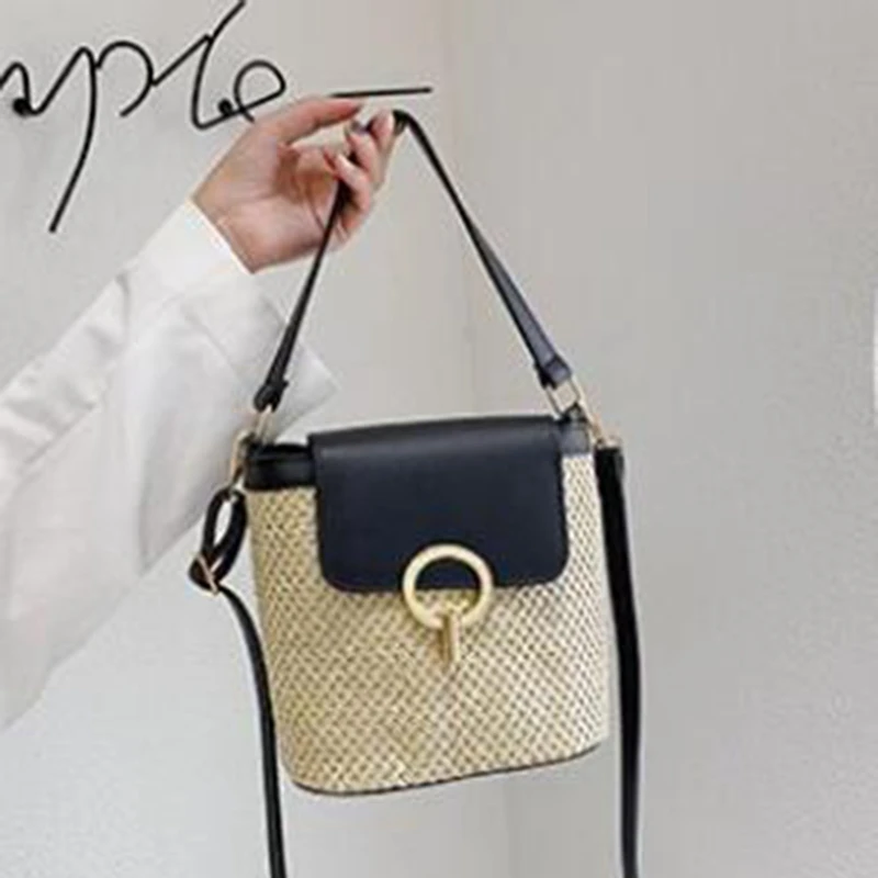 Small Straw Bucket Bags for Women Summer Crossbody Bags Lady Travel Purses and Handbags Female Shoulder Simple Bag Black-A14I