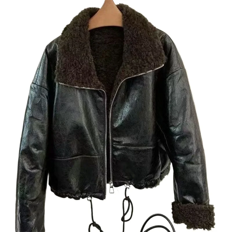 سترة من جلد البولي يوريثان من صوف الضأن هذا العام مشهورة وشتاء شتوي فائق المظهر جديد ذو طية صدر السترة المخملية ومزاج علوي حراري