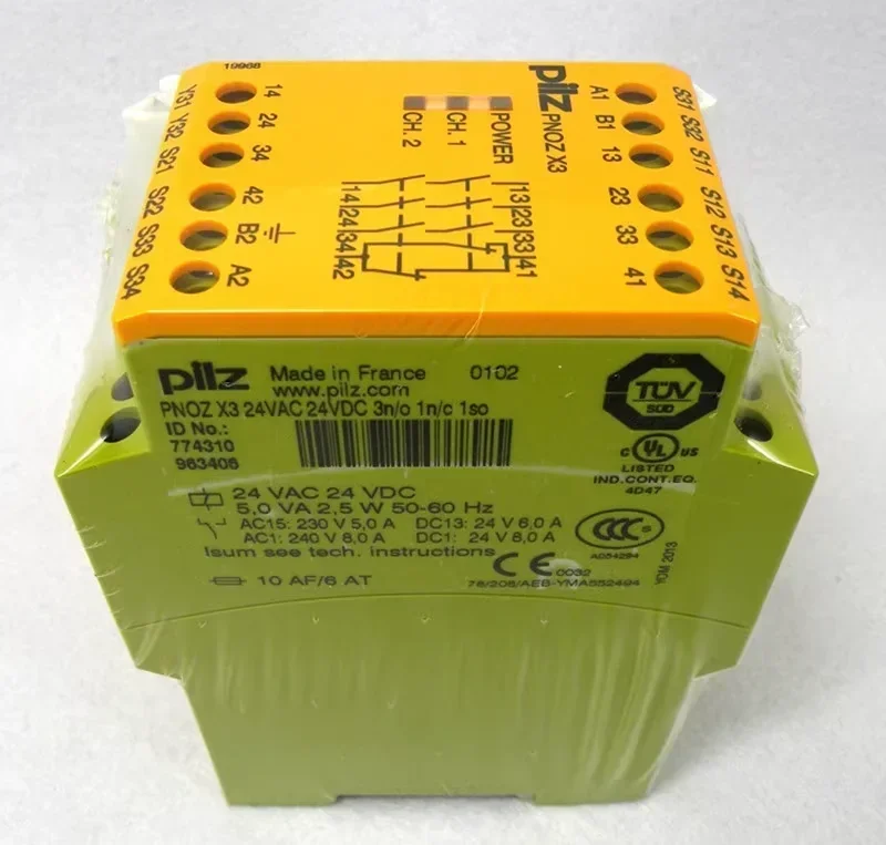 Free Shipping PILZ Safety Relay Module PNOZ MO1P 773500 MI1P 773400 Original New Hot Sale