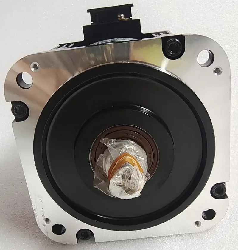 

Совершенно новый серводвигатель SGMRV-05ANA-YR2D Быстрая доставка, серводвигатель SGMRV 05ANA YR2D, в наличии