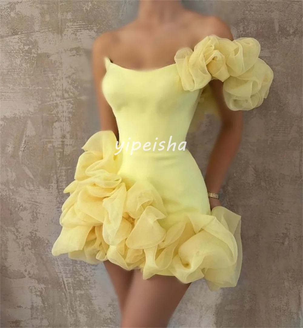 カスタマイズされたマッチングセクシーなジャージプリーツシャーリングAラインワンショルダーショートドレスオーダーメイドの特別な日のドレス絶妙な高品質