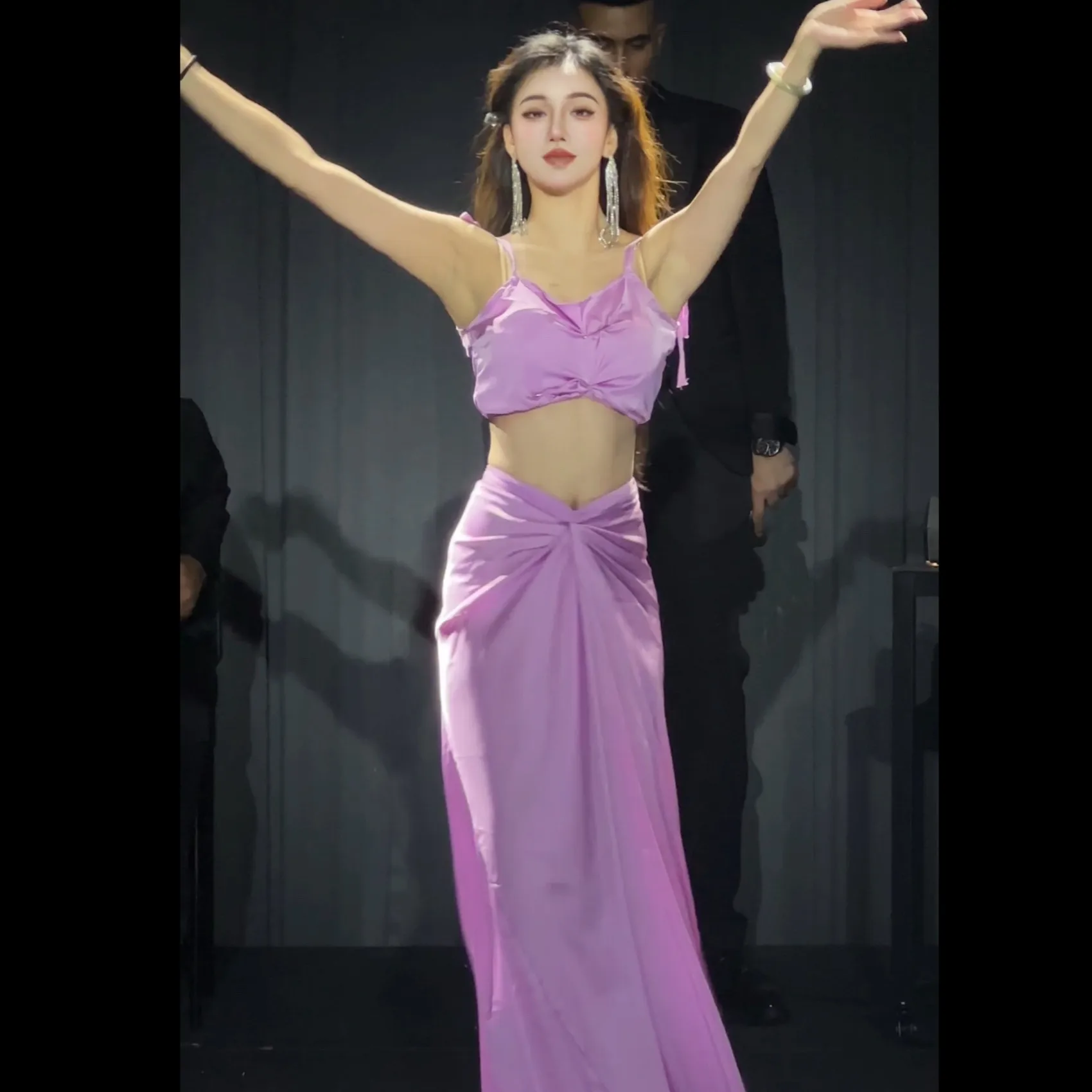 

Костюм для восточных танцев 2026: элитный, сексуальный, элегантный комплект для взрослых, профессиональная одежда для тренировок по восточным танцам