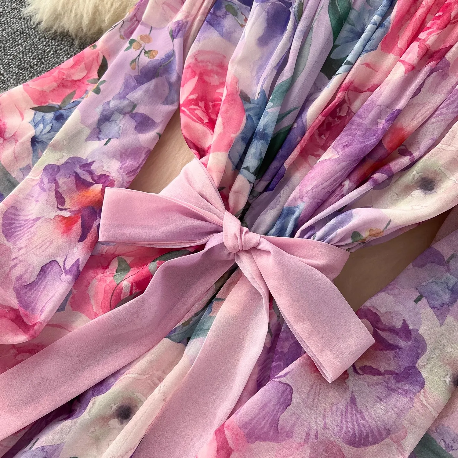 Abiti lunghi a fiori splendidi per le vacanze estive Abiti eleganti da donna con spalle scoperte e maniche a lanterna Abiti da festa in chiffon Boho