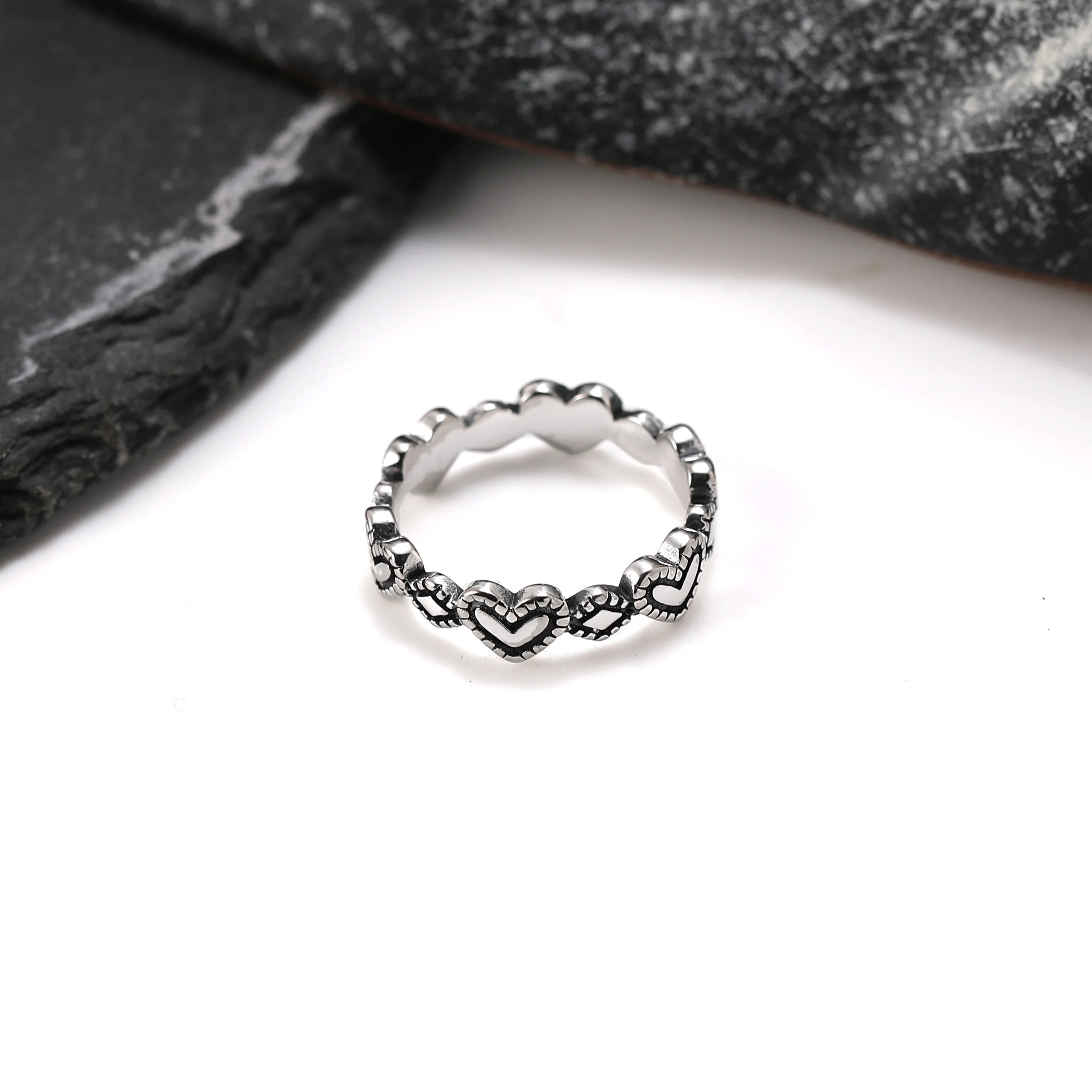 

R041 genuine 925 sterling silver fashionable retro exquisite heart ring