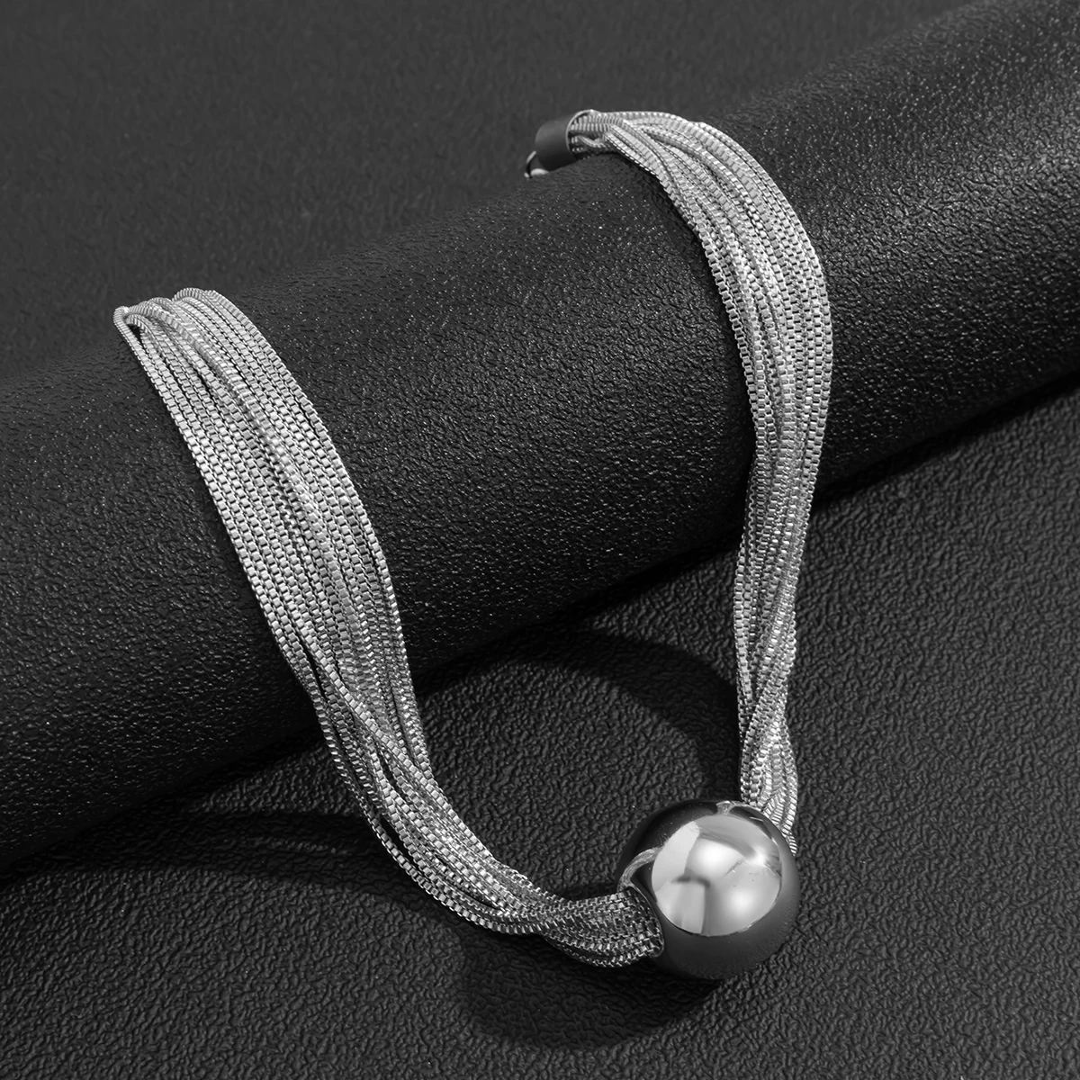 Thick Chains with Big Ball Short Choker Necklace for Women Trendy Chunky Collar on Neck 2024 Fashion Jewelry Accessories Female