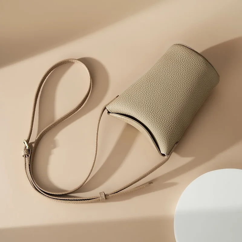 Genuine Top Layer Cowhide Bucket Bag for Women 2026 New Large Capacity Small Crossbody Phone Pouch Urban Minimalist Shoulder Bag