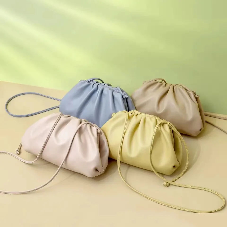 Signore famoso marchio di lusso Designer in pelle sintetica Y2k nuvola piccola borsa colore morbido gnocco spalla Crossbody donna B