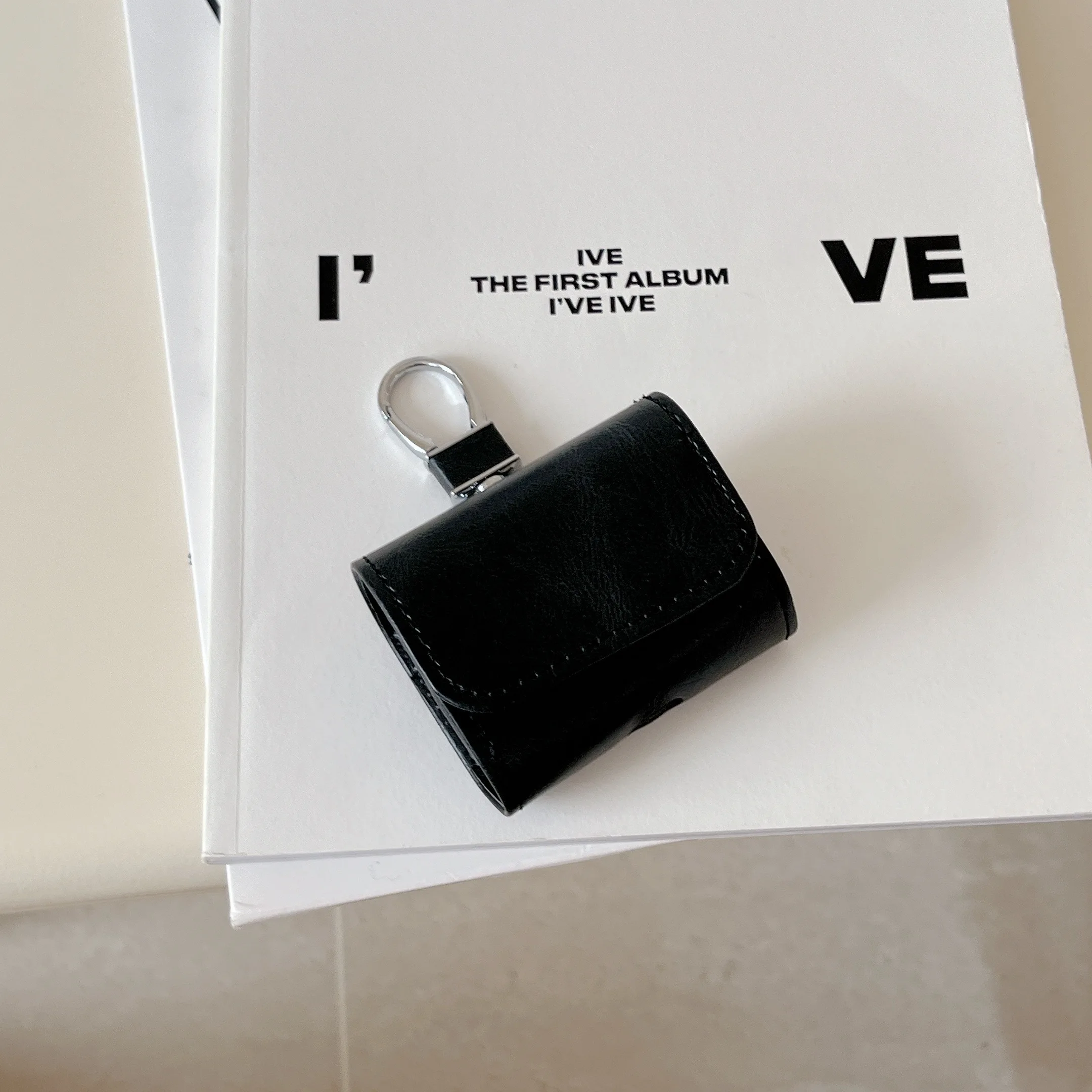 حافظة سماعة رأس كلاسيكية على الموضة باللون الأحمر والوردي والرمادي والأسود والبني من جلد البقر مناسبة لأجهزة AirPods 1 2 3 4 Pro Pro2