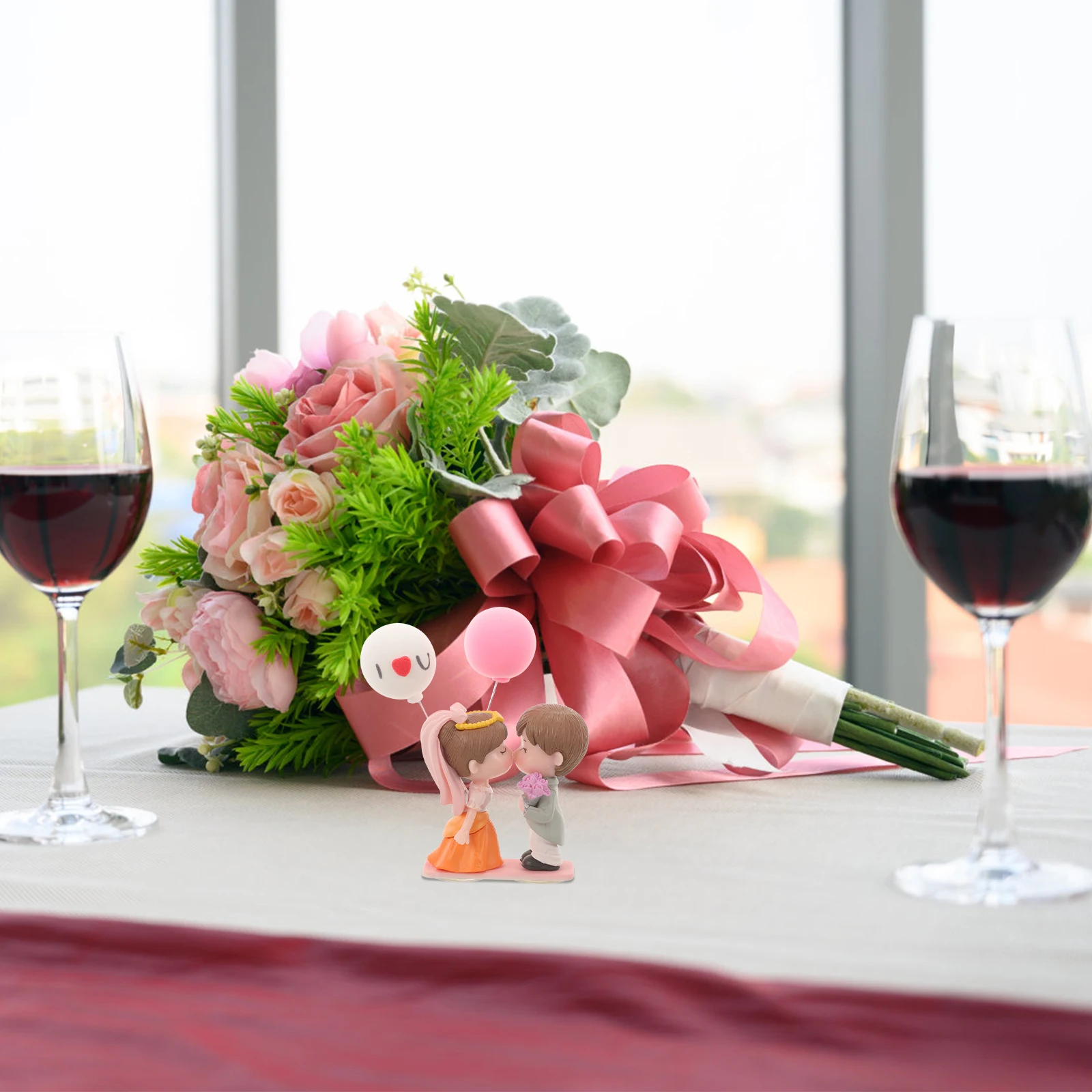 

Wedding Car Decoration Dashboard Accessories Resin Decorations Interior Lovers Statue Couple Figurines Home Decor Car