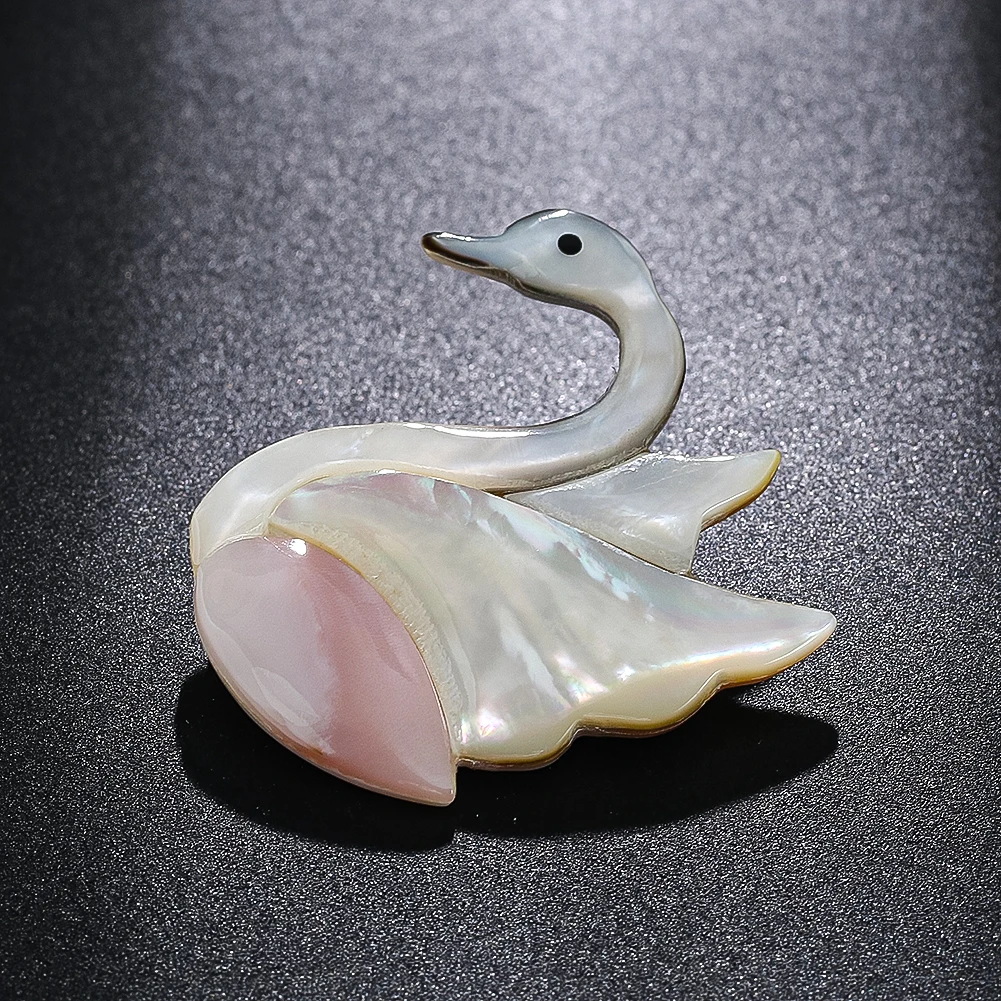 Natural Mother-of-Pearl Shell Swan Brooch Women's Elegant Animals Corsage Banquet Suit Badge Enamel Lapel Pin Fashion Accessory