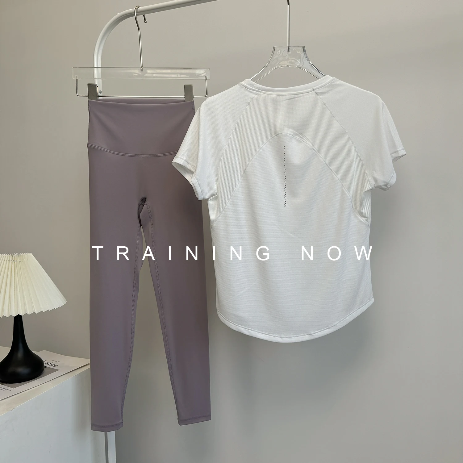 

Yoga suit women's summer loose breathable running training quick-drying short-sleeved nude high-waist sports fitness pants