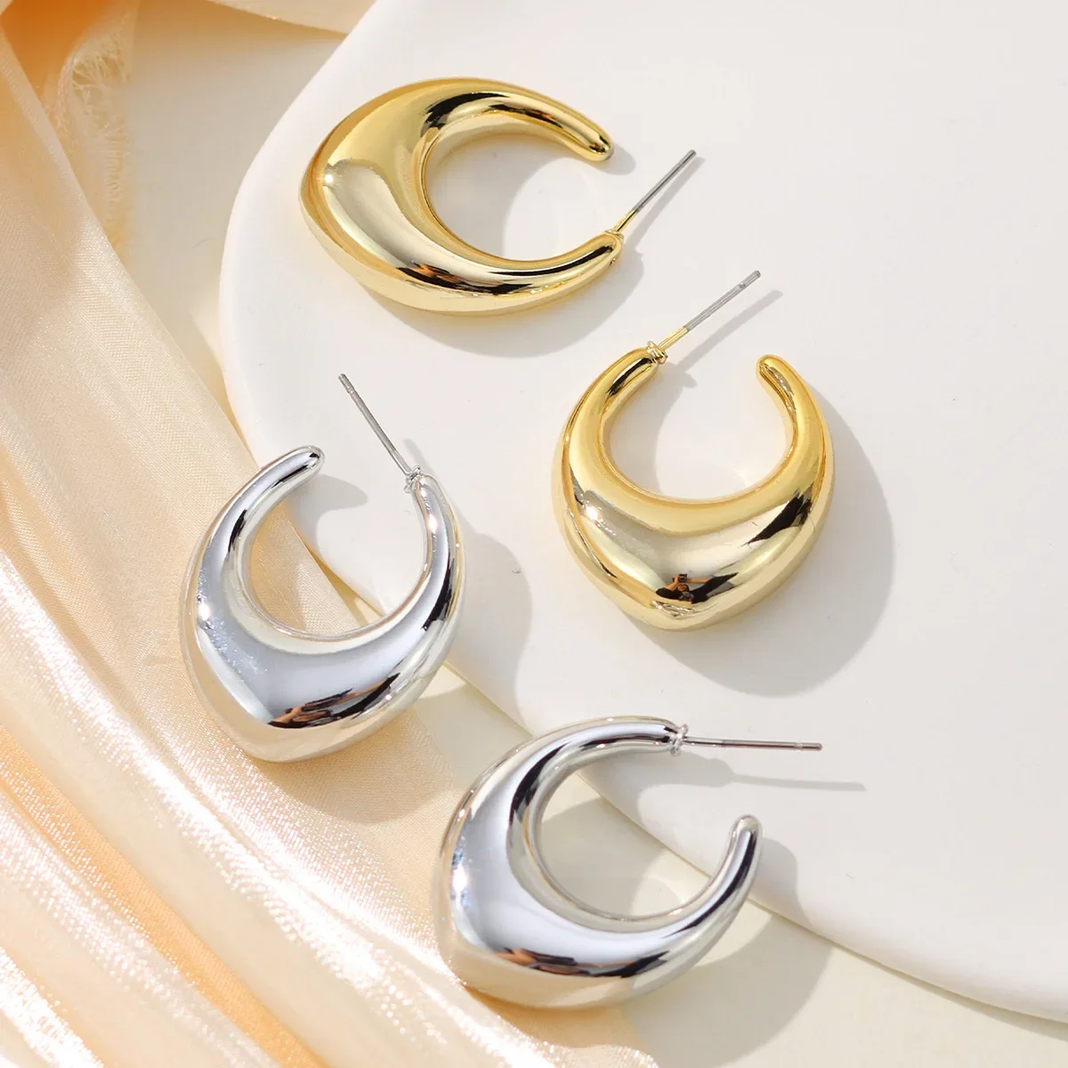 Simple Smooth Big Heart Drop Earring for Women Irregular Creative CCB Gold Color Geometric Elegant Sweet Jewelry Girl Gift