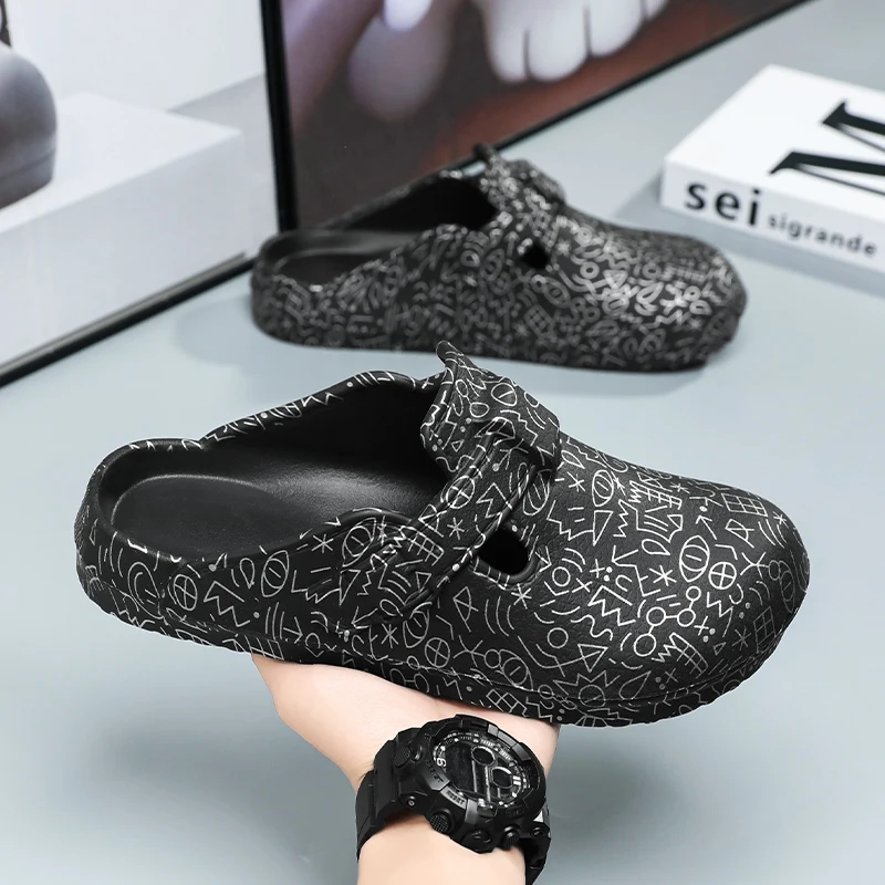 Men's Doodle Graphic Closed Toe Clogs EVA Slip on Mules Lightweight Waterproof Casual Indoor Outdoor Walking Slide Sandals