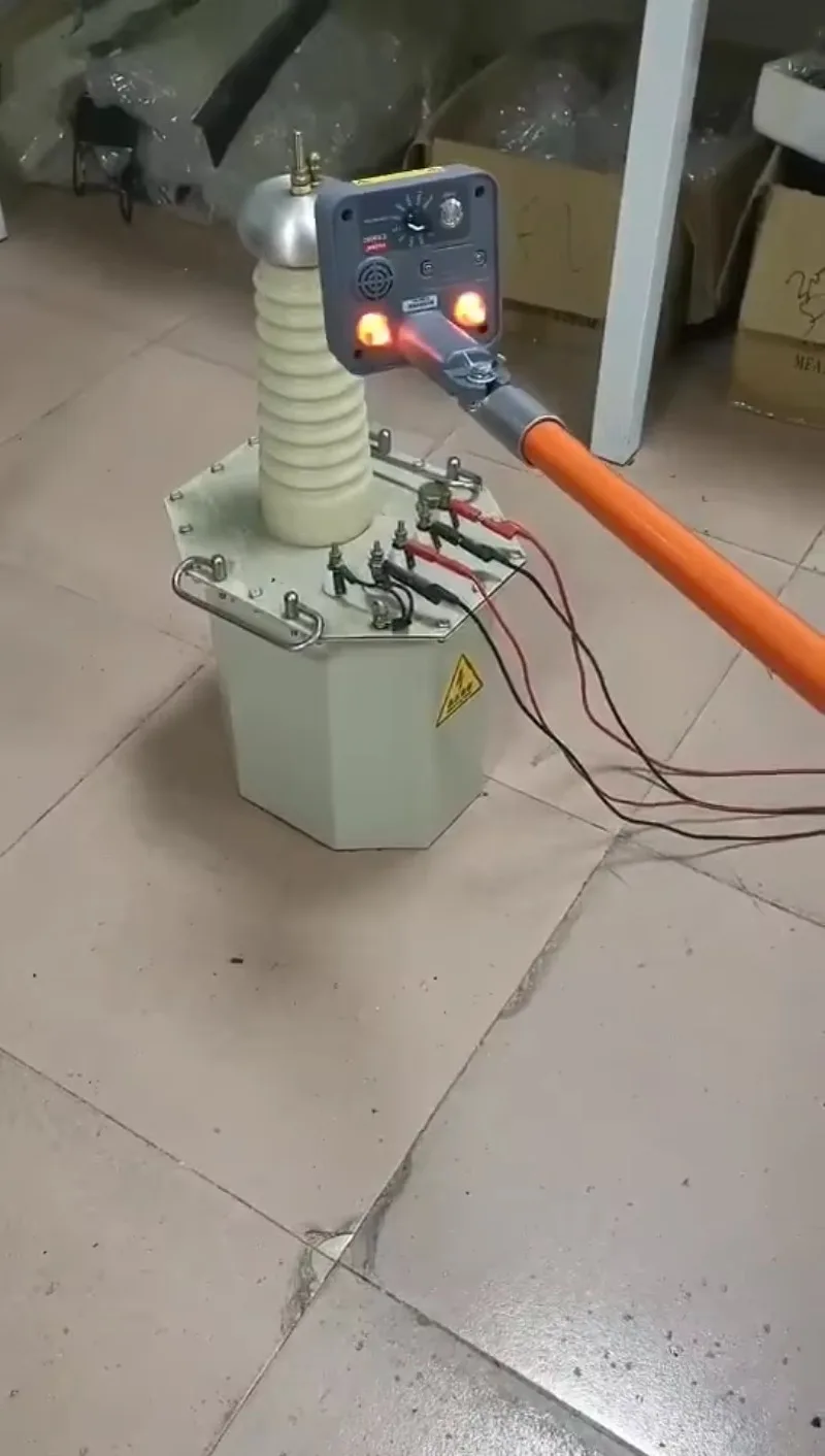 เครื่องตรวจจับไฟฟ้าสถิตแบบไม่สัมผัส ES9080 พร้อมแท่งฉนวน