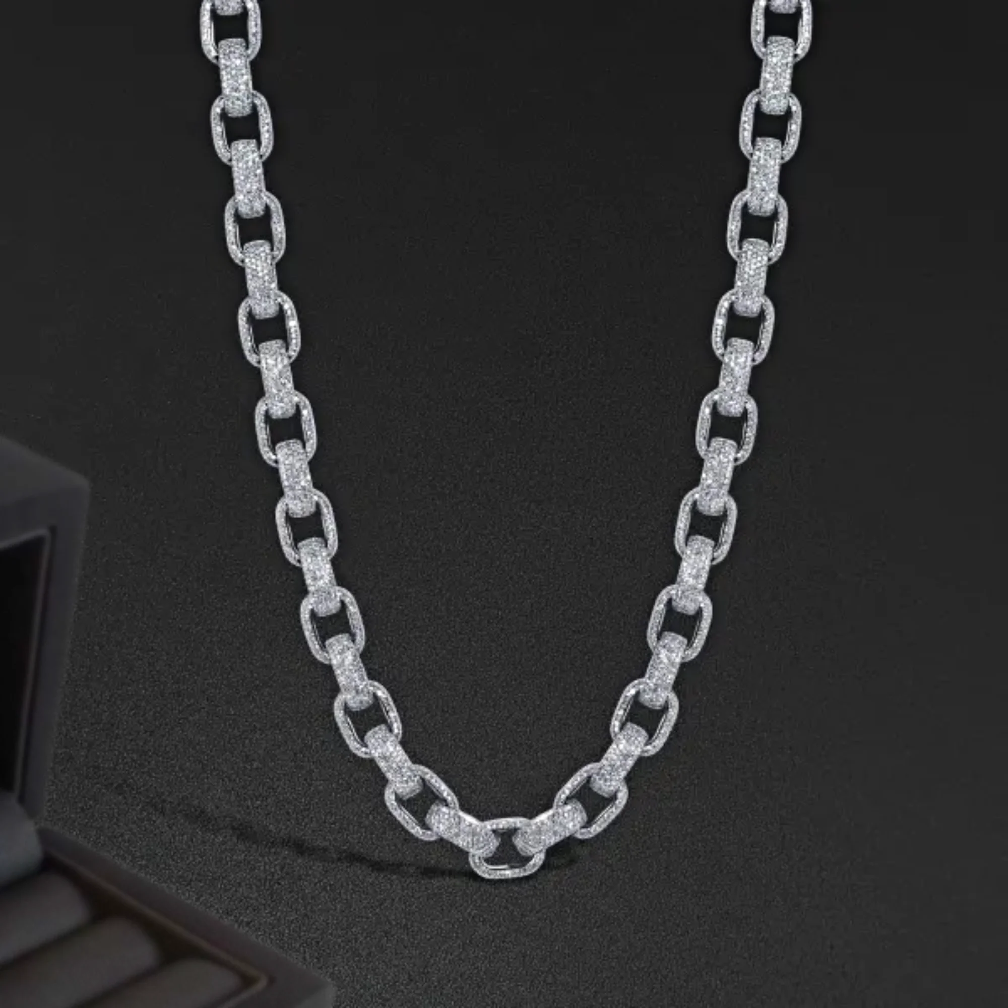 

Best Quality 925 Sterling Silver Customized Iced Diamond New Fashion 18 mm Chain White Diamonds Hip Hop Style Wood Jewelry Charm