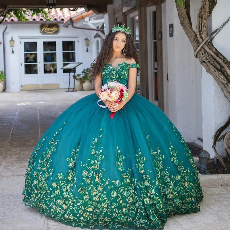 Abiti da principessa verde Quinceanera 2025 Abiti da cerimonia di lusso formali con perline Applicazioni di pizzo Abito dolce 15 Abiti da ballo per ballo di laurea