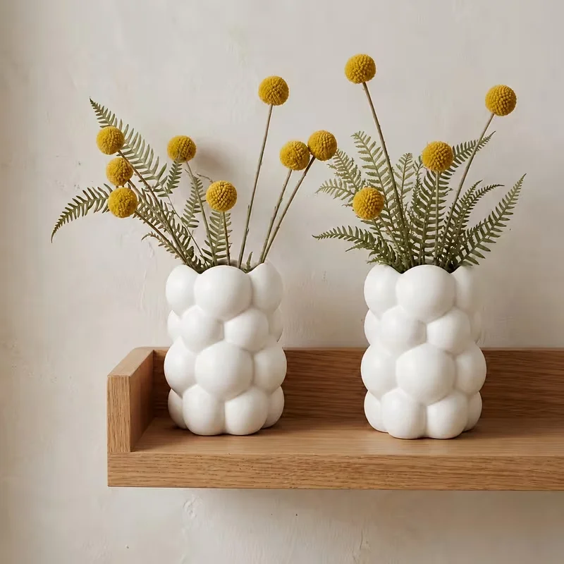 White Cloud-Shaped Makeup Brush Holder Desktop Storage Box Aesthetic Dressing Table Organizer Cosmetic Brush Stand
