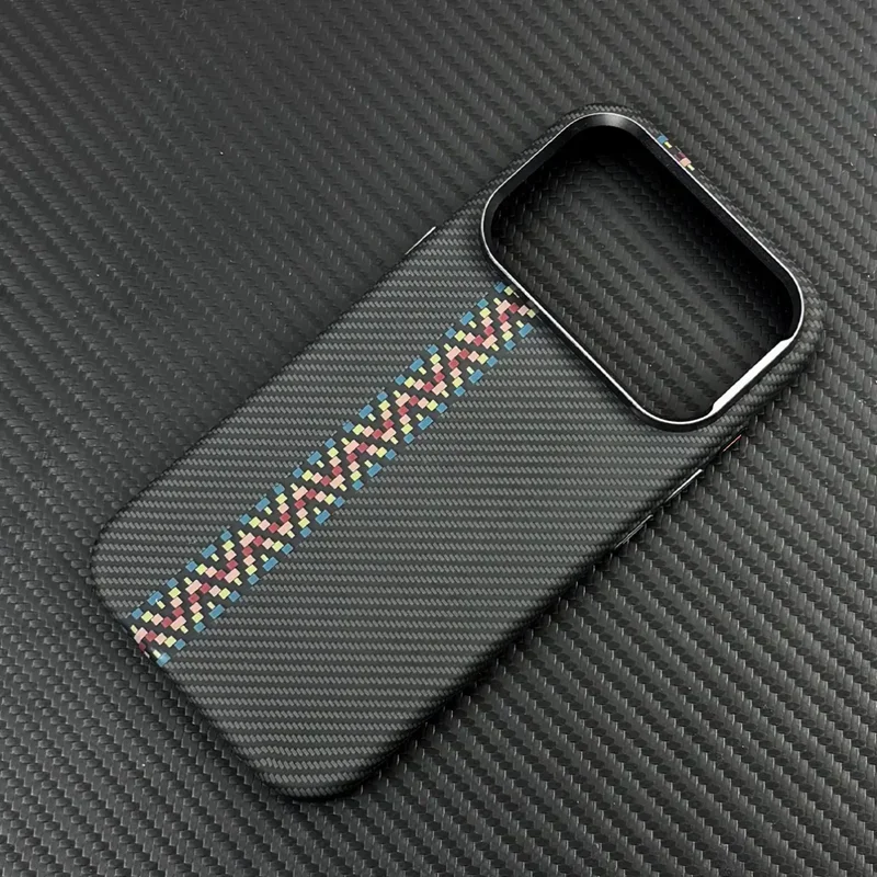 Etui z włókna węglowego z teksturą Magsafe, ultracienkie, ze stopu, z ochroną obiektywu, obsługujące ładowanie bezprzewodowe, twarda obudowa Coque dla iPhone 17, 17 Pro Max, 16 Pro. — zdjęcie produktu 5