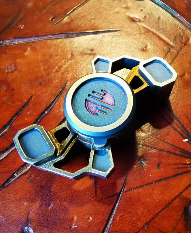

Second-hand product EDC metalworn mw fingertip gyroscope Decompression toys