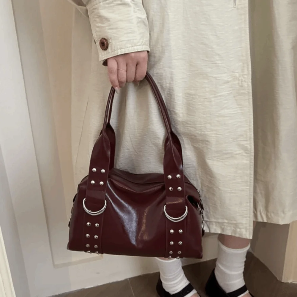 New PU Leather Women's Shoulder Bag Large Capacity Y2K Fashion Rivet Handbag Motorcycle Bag Women Daily Outfits