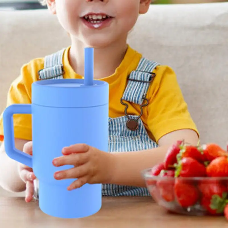 Babybeker met rietje Siliconen waterdrinkbeker met handvat Lekvrije reismok voor jongens Meisjes Babywaterfles voor eenvoudig