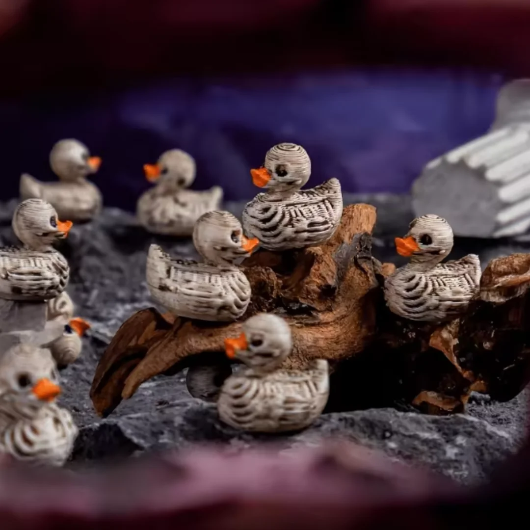 Obrázek 7: 10/30-pack 0.6in gotický roztomilá lebka kachny - pryskyřice figurky pro halloween, gotický domácí, úřad, večírek - namyšlený psací stůl dekorace