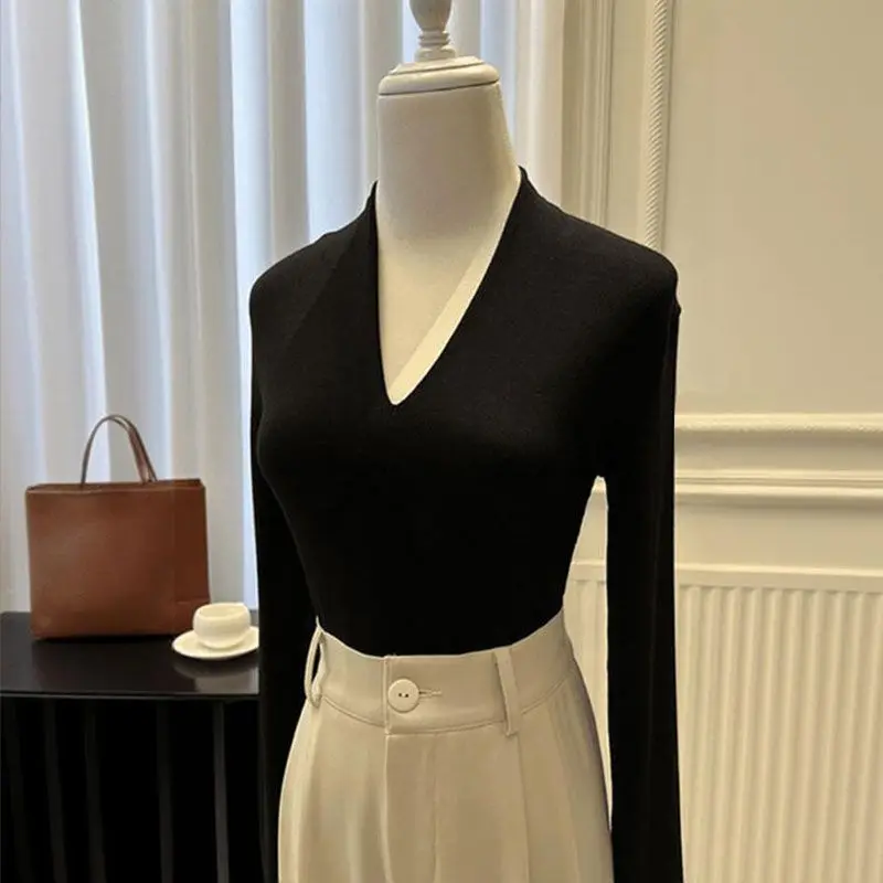 Women V Neck Fleece Lined Knit Top Long Sleeve Slim Fit Elegant Layering Shirt For Petite Women Autumn Winter