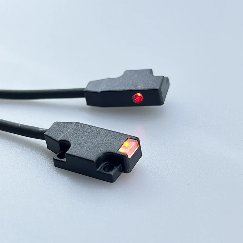 PARMA The Ultra-Thin and Miniature EX-13EA  Slim ultra-small laser photoelectric sensor. Detection Distance of 500mm