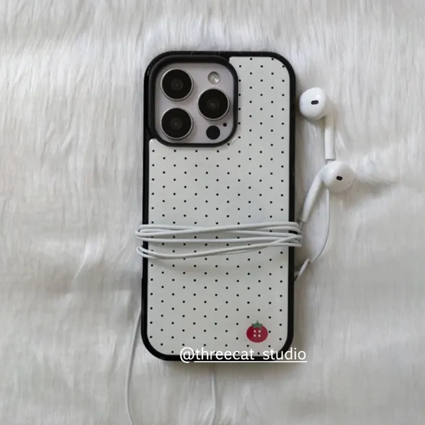 Korean Ins Black Polka Dot Tomato Y2K Phone Case For iPhone 17 Air 16 15 14 13 12 11 Pro max 7 8 Plus XR XS MAX Back Cover
