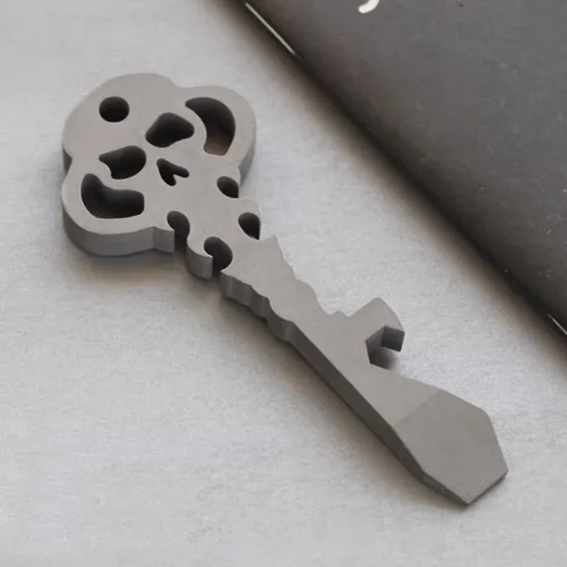 Outdoor EDC Portable Titanium Alloy Multifunctional Flat Head Pry Bar Skeleton Bottle Opener Screwdriver Tools
