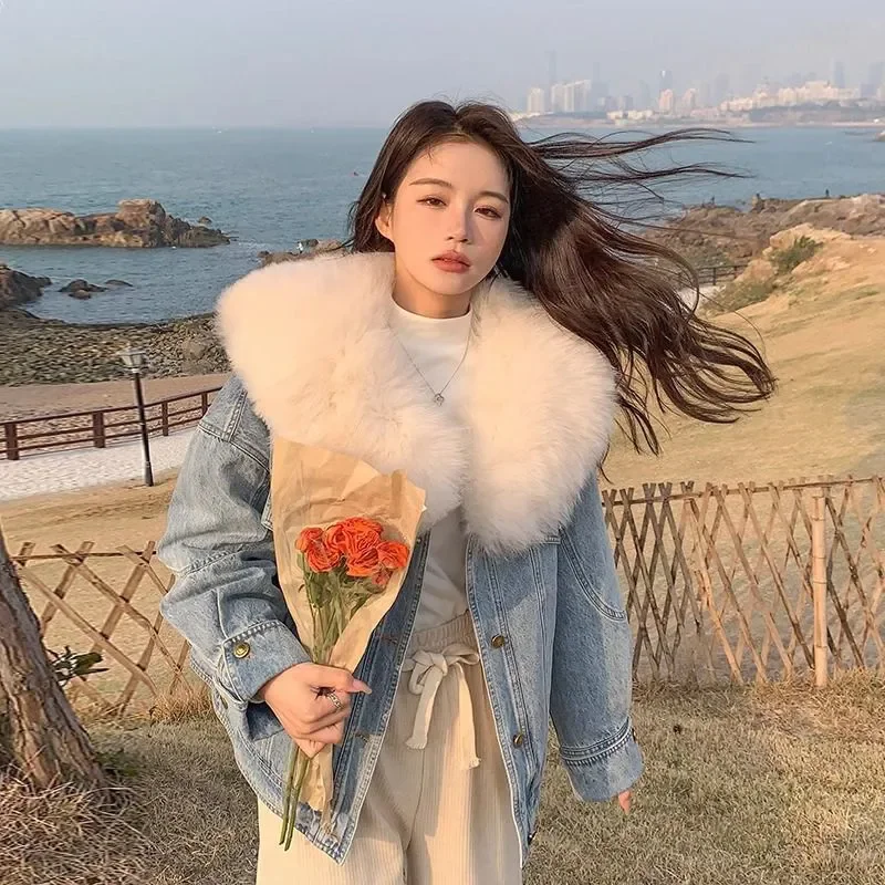 

Корейское ковбойское женское короткое пальто, свободное пальто из искусственного лисьего меха, новинка 2025, зимняя толстая теплая куртка на хлопковой подкладке