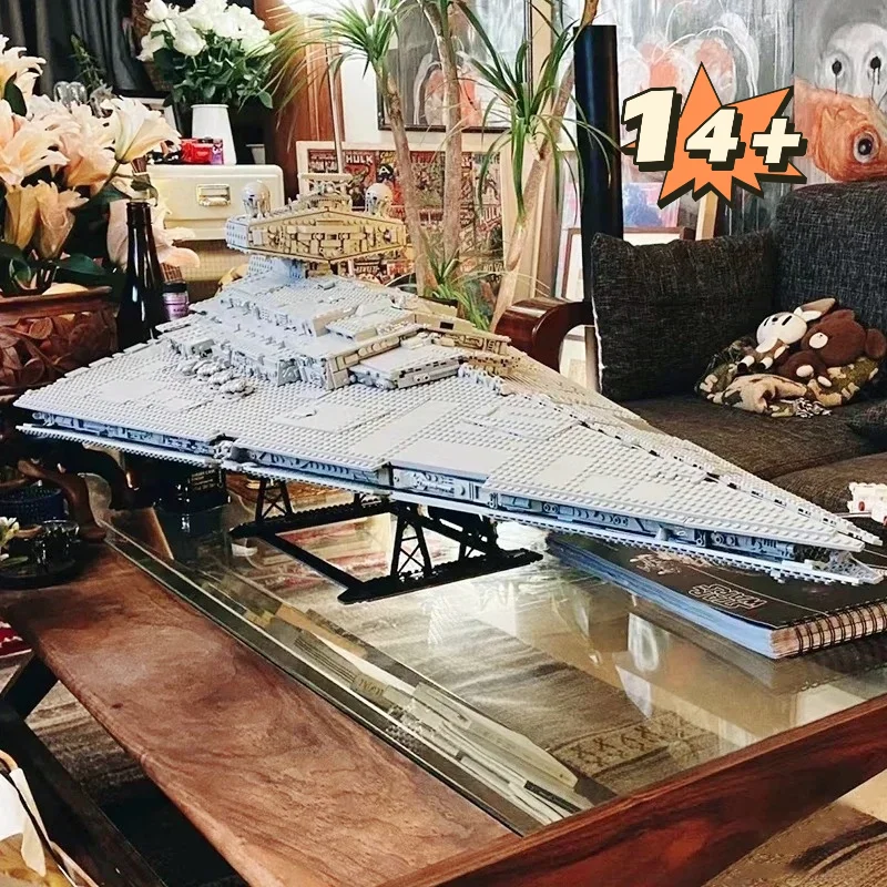 

In Stock 75252 Large Space Battleship Model DIY Assembly Building Blocks UCS Style Home Decoration Collectible Birthday Gifts