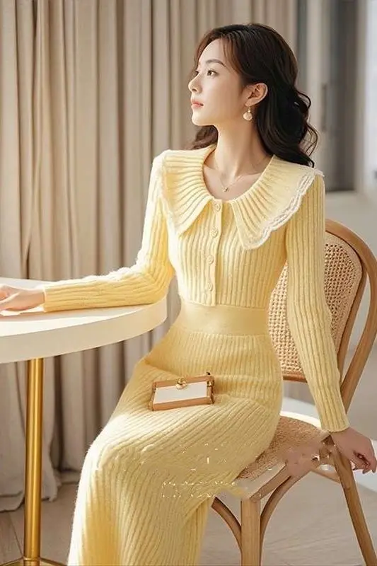 

Women V-neck High Quality French Style Gentle Contrast Color Buttons Biege Color Full Length Knitting Dress for Tall CQ276