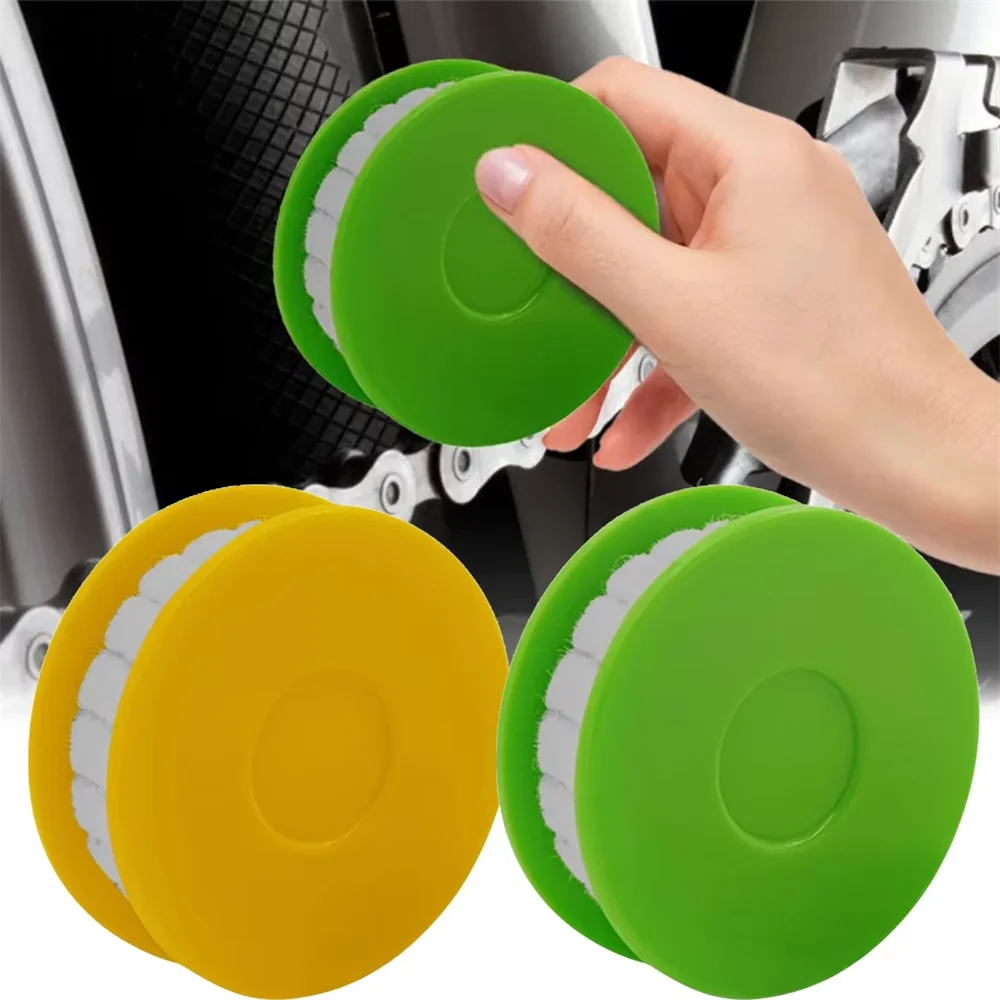 Bike Chain Lubricator Bike Chain Oiler Lubricating Disc Bicycle Maintenance Tool Cycling Gear Roller Lubricant Bike Accessories