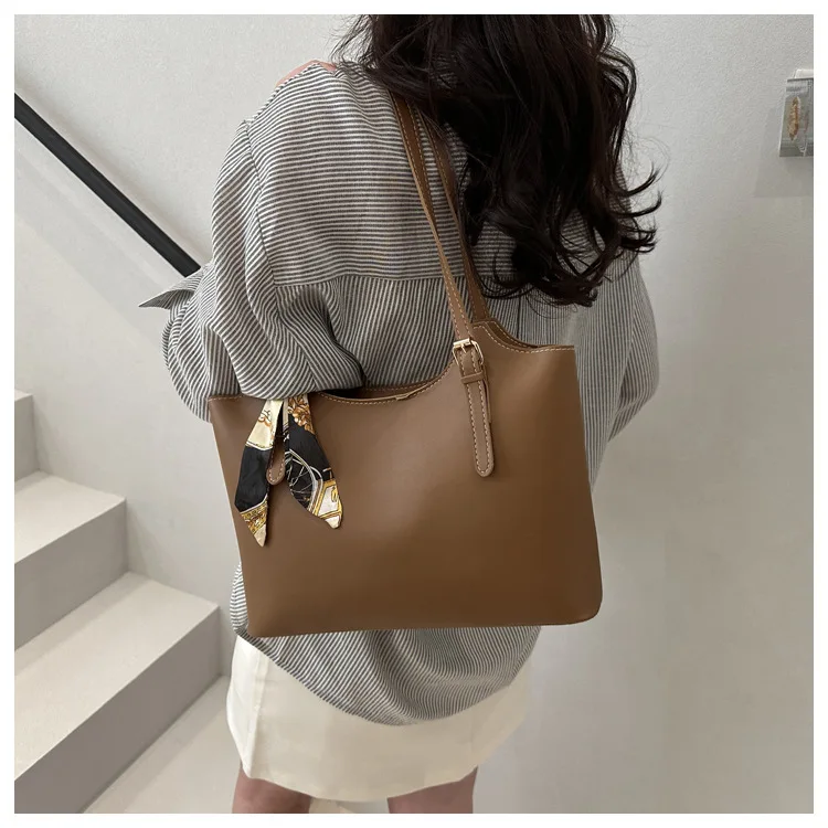 Modische, stilvolle Seidenschal-Einkaufstasche, Umhängetaschen mit geräumigem Fassungsvermögen, elegante Unterarmtasche, vielseitige Pendelhandtasche für Damen – Detail 12