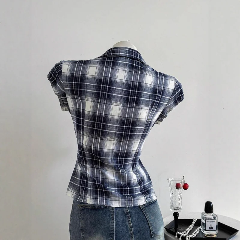 المرأة الصيف الحلو منقوشة قصيرة الأكمام قميص أعلى الخامس الرقبة كشكش وزر الديكور التخسيس النمط الأوروبي أعلى وصول جديد