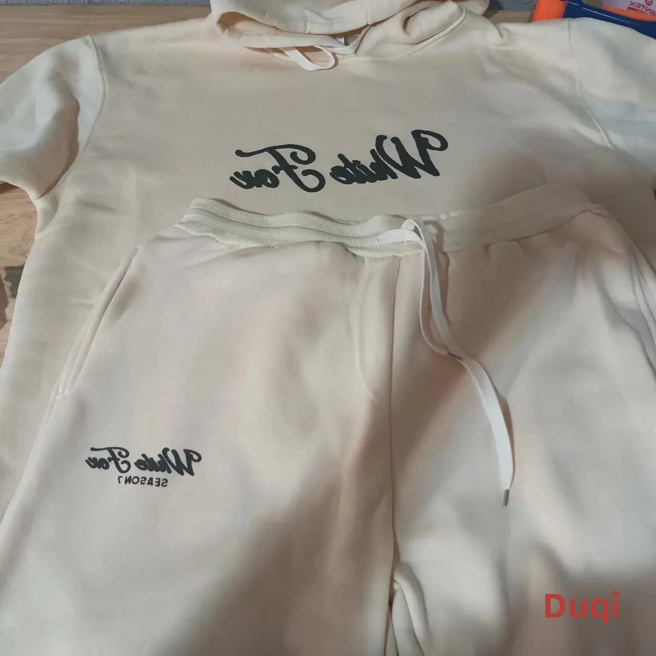 طقم ملابس رياضية نسائية بغطاء للرأس بأكمام طويلة للموسم السابع مع بنطال، مجموعة خريفية عصرية ومريحة من الصين